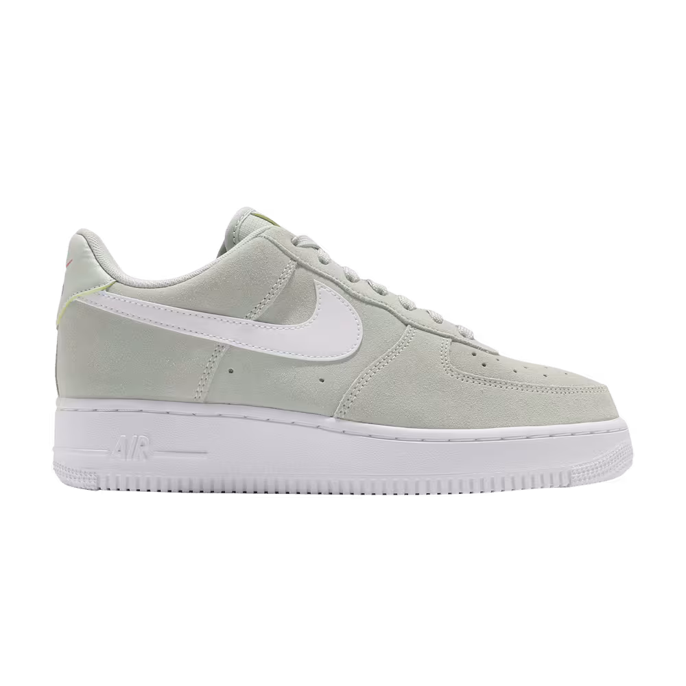 Nike Women's Air Force 1 Frost Green