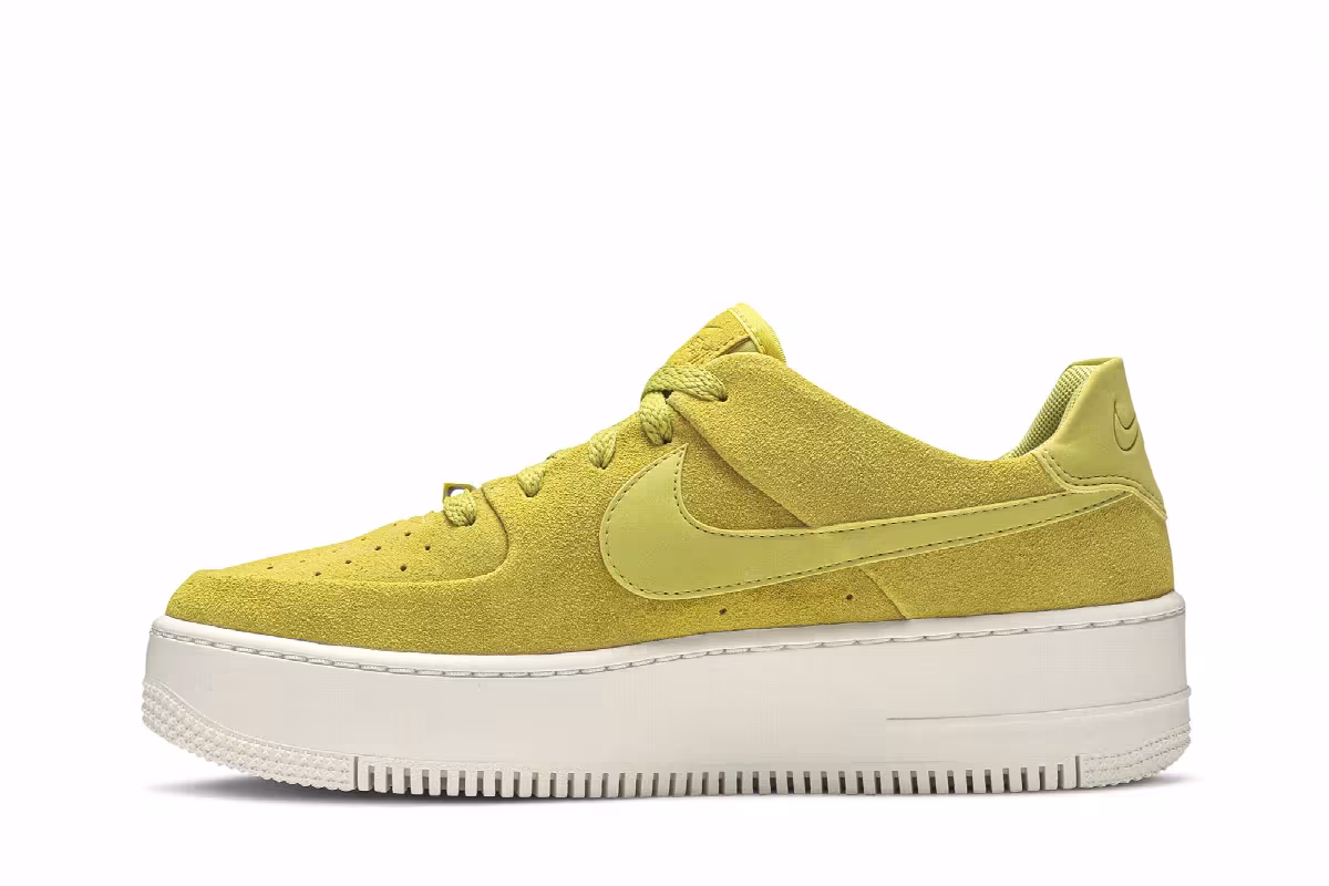 Nike Women's Air Force 1 Sage Low Celery, view 4