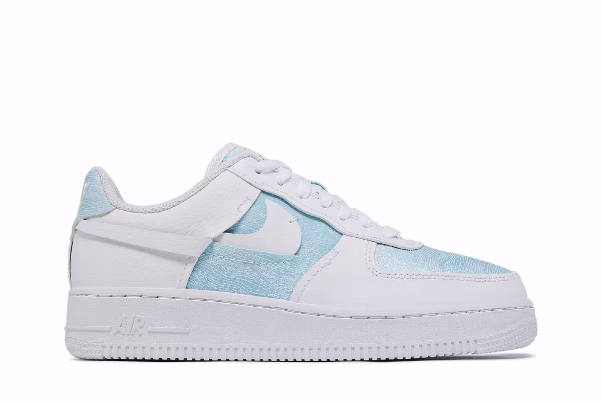 Nike Women's Air Force 1 Low LXX Glacier Blue, view 2