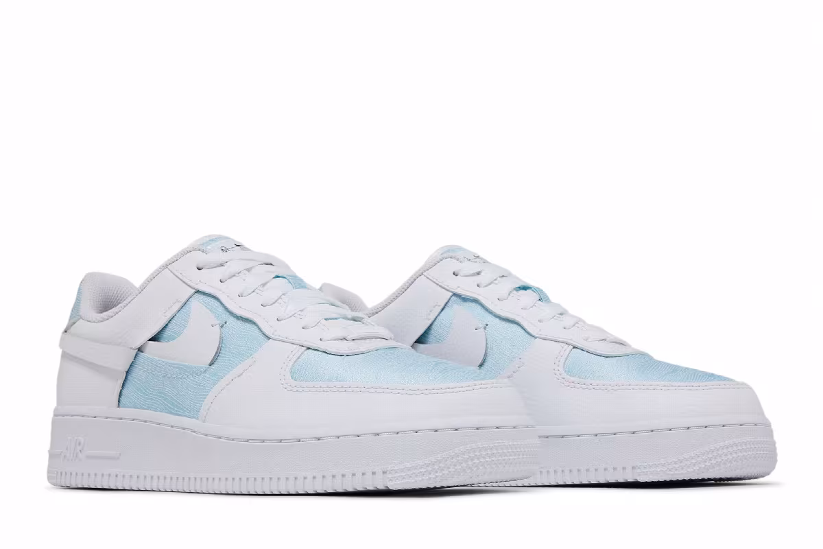 Nike Women's Air Force 1 Low LXX Glacier Blue, view 9