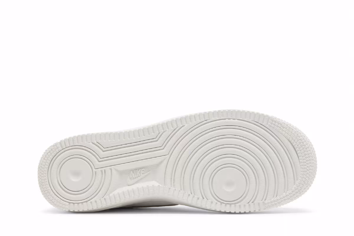 Nike Women's Air Force 1 White Metallic Gold, view 5