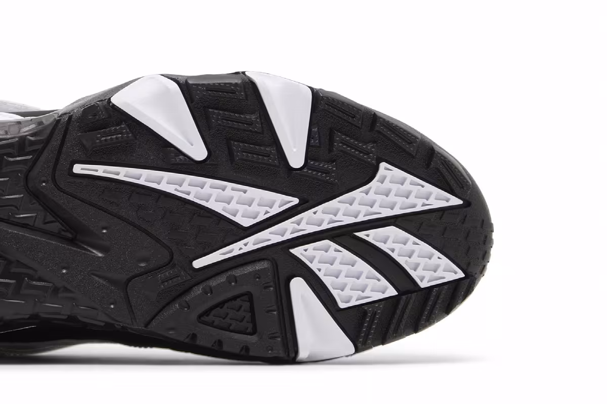 Reebok Preseason 94 Mid Black White, view 6