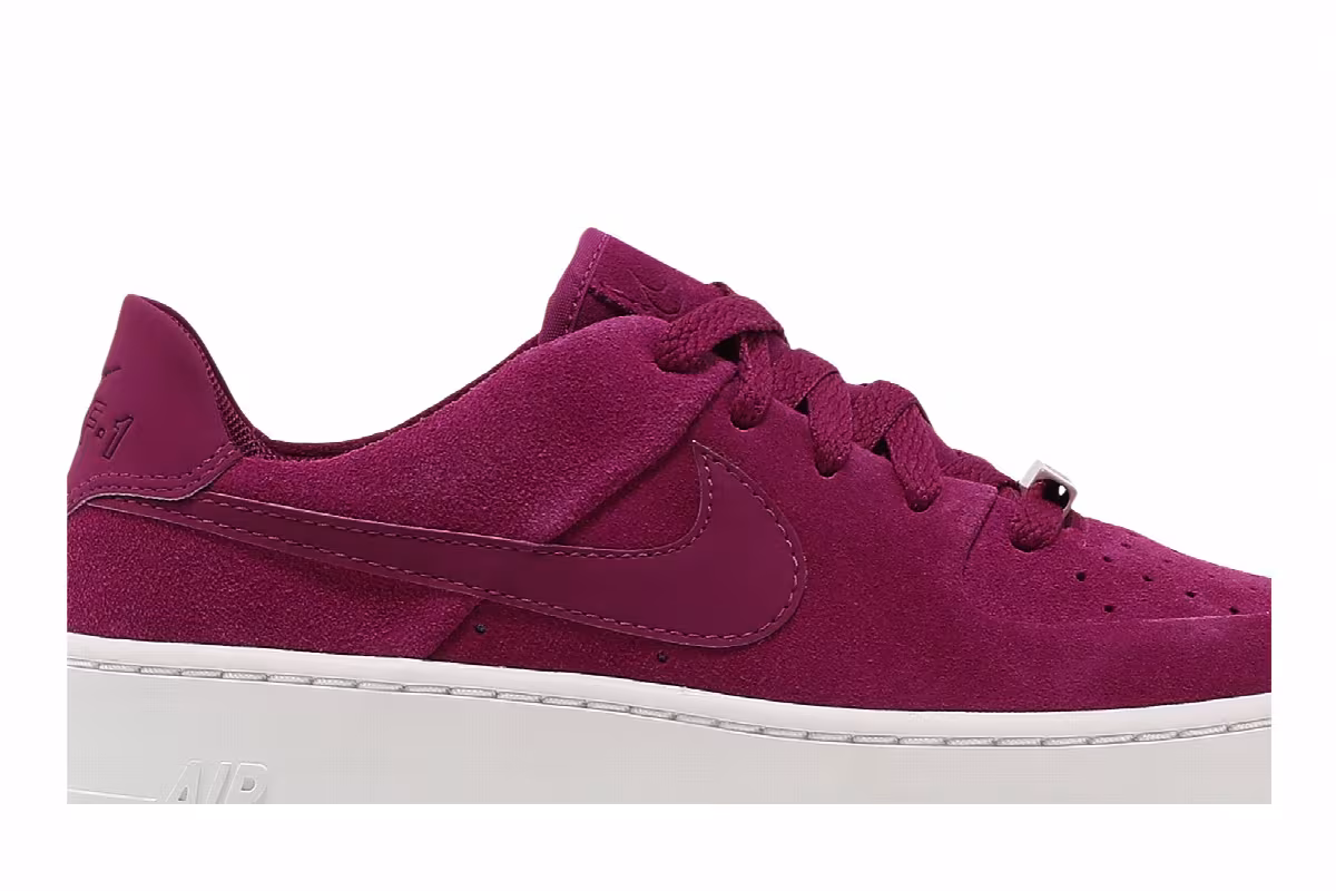 Nike Women's Air Force 1 Sage Low True Berry, view 3