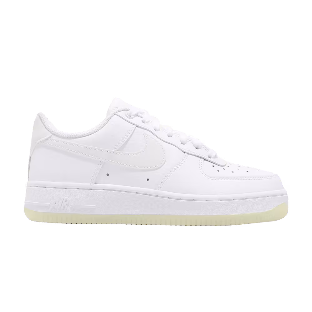 Nike Women's Air Force 1 Triple White