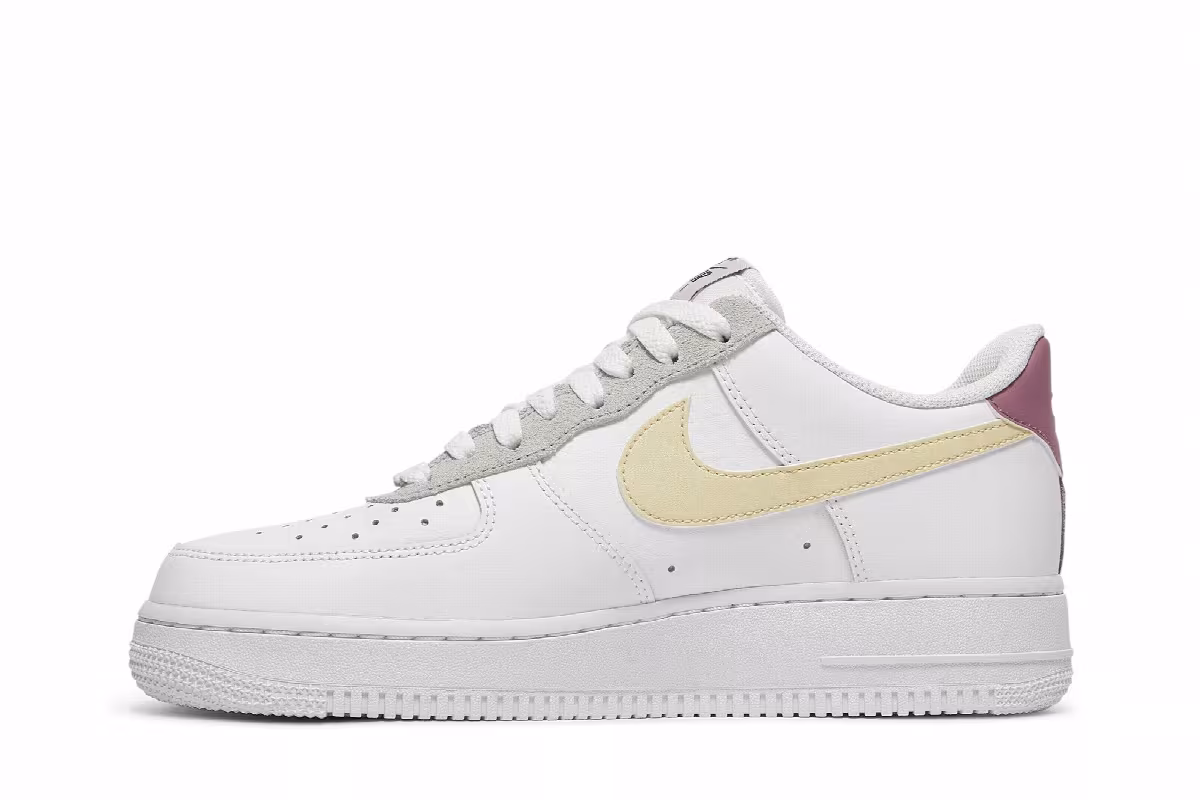 Nike Women's Air Force 1 White Lemon Drop, view 4