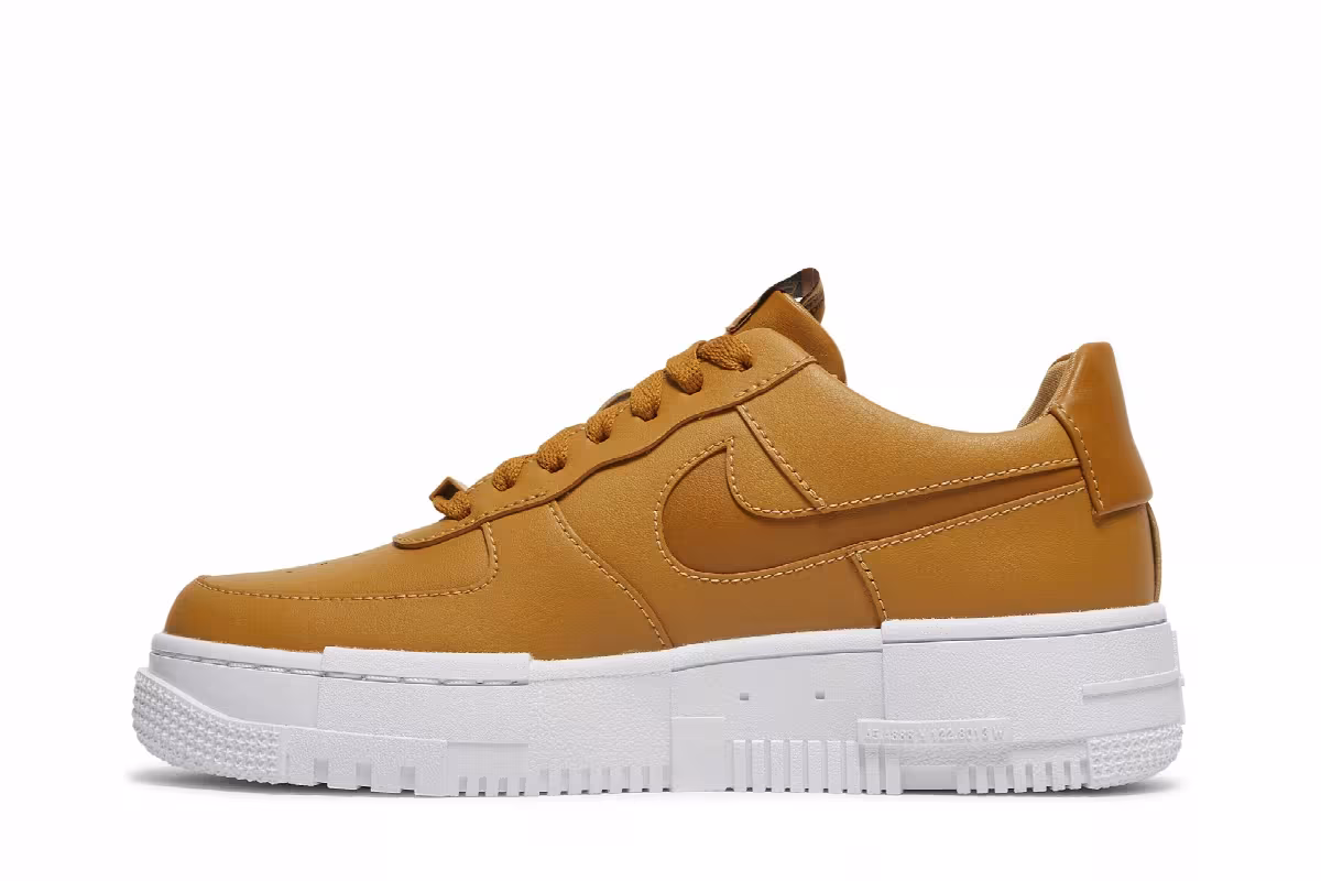 Nike Women's Air Force 1 Pixel Wheat, view 4