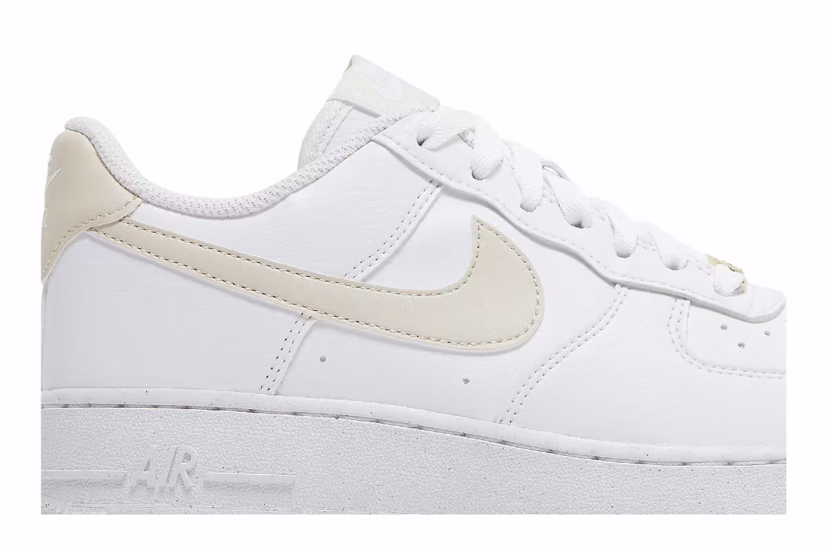 Nike Women's Air Force 1 Light Orewood Brown, view 3