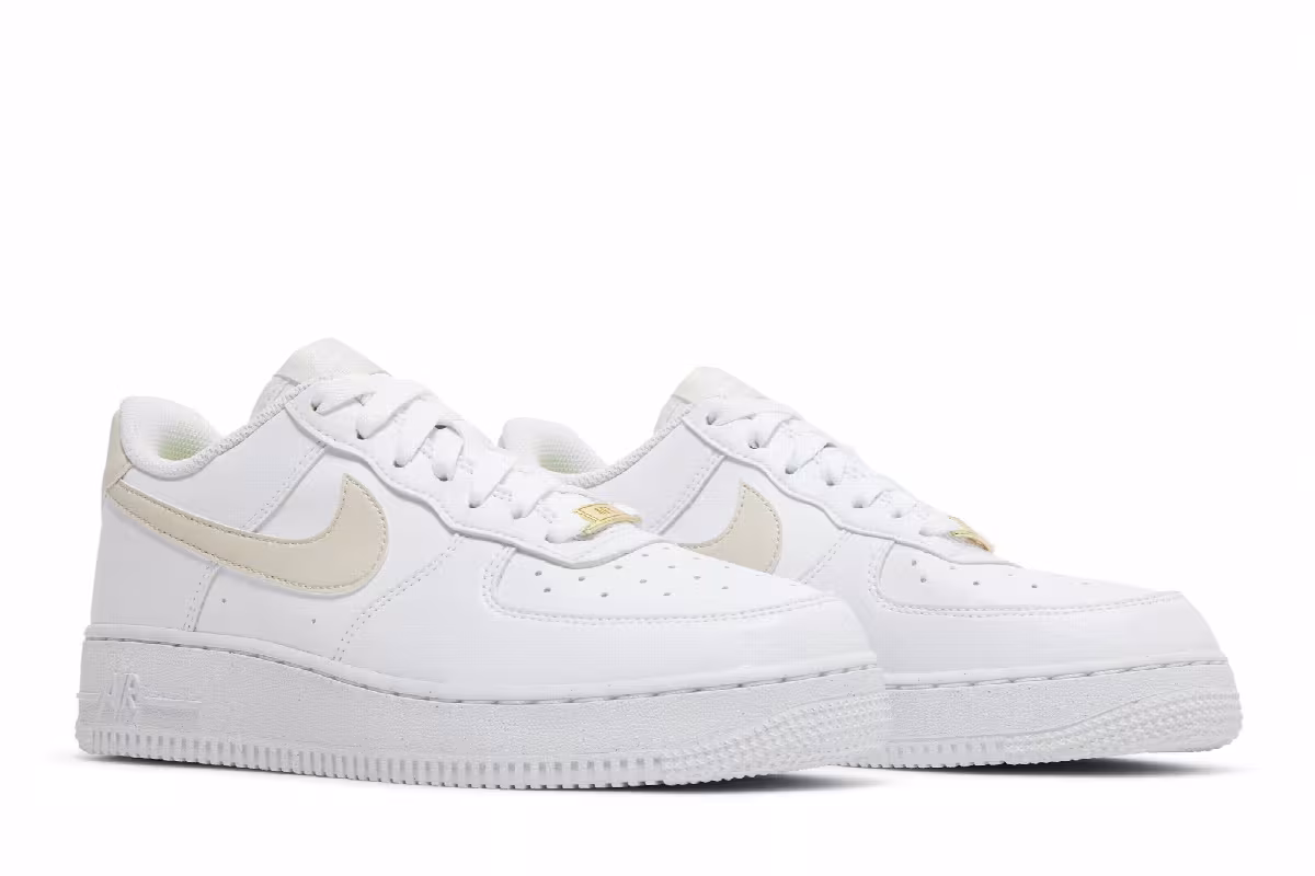 Nike Women's Air Force 1 Light Orewood Brown, view 9