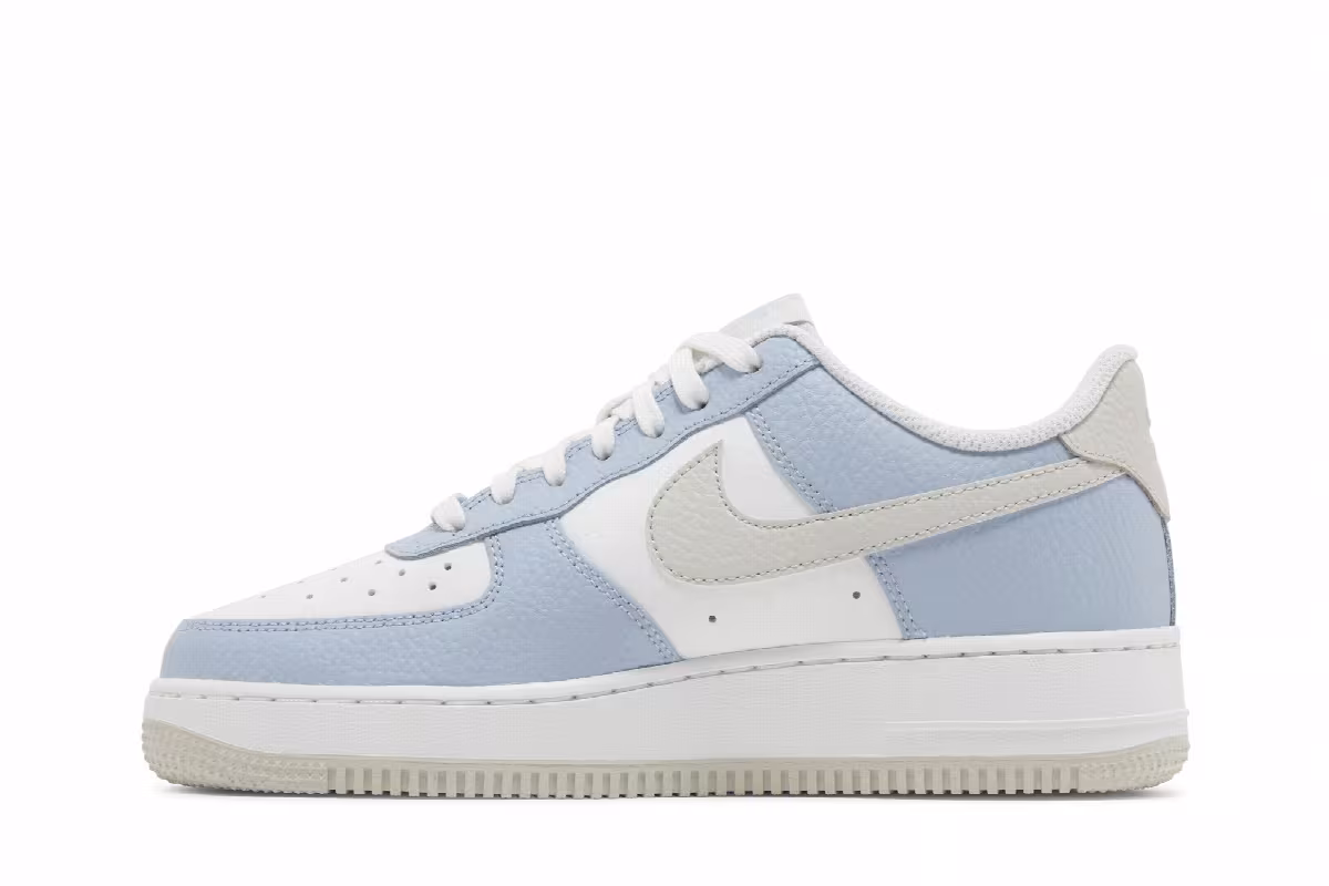 Nike Women's Air Force 1 Low Light Armory Blue, view 4