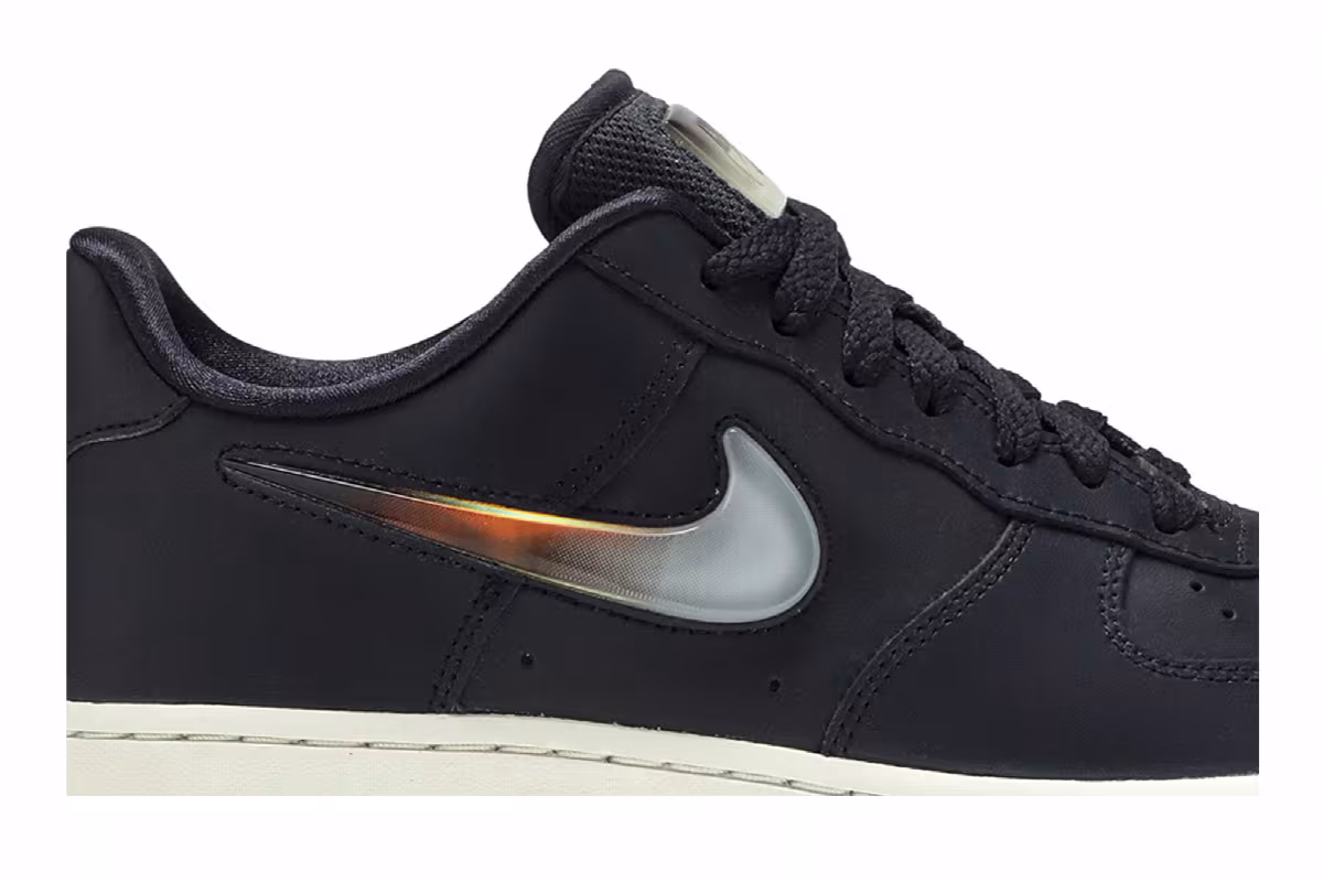 Nike Women's Air Force 1 Low SE Premium Oil Grey, view 3
