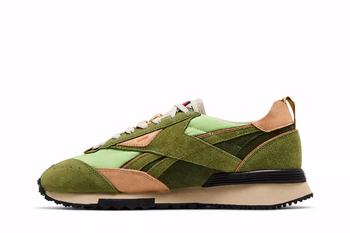 Hunter x Hunter x Reebok LX2200 Gon, view 4