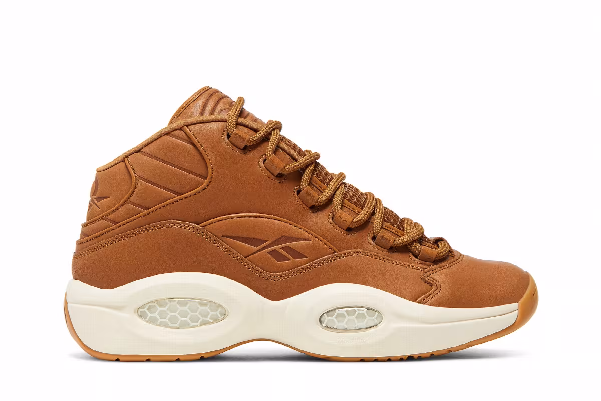 Sneakersnstuff x Reebok Question Mid AI, view 2