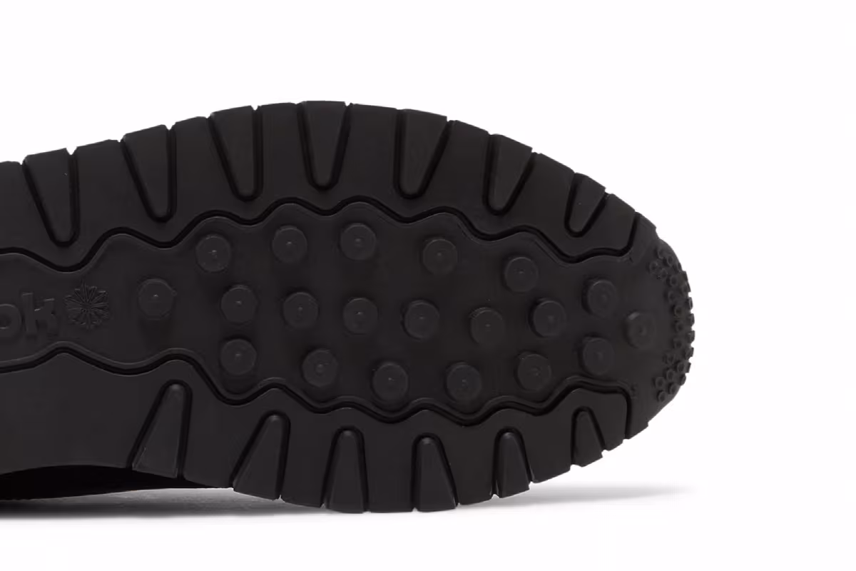 Reebok Women's Classic Leather Black Pure Grey, view 6