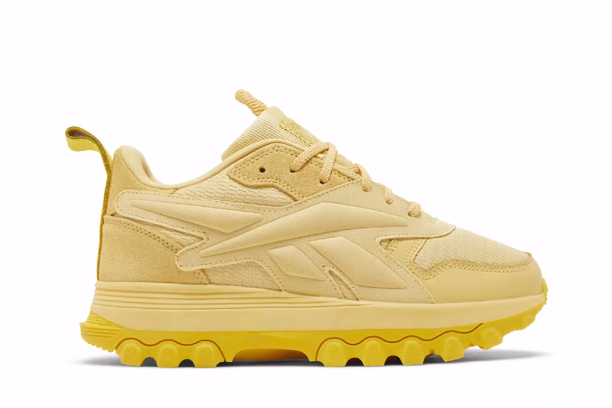 Cardi B x Reebok Classic Leather V2 Big Kid Weathered Yellow, view 2