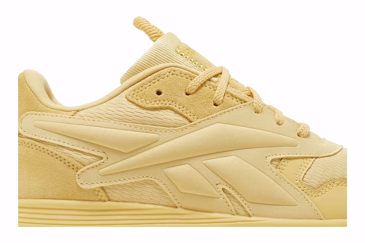Cardi B x Reebok Classic Leather V2 Big Kid Weathered Yellow, view 3