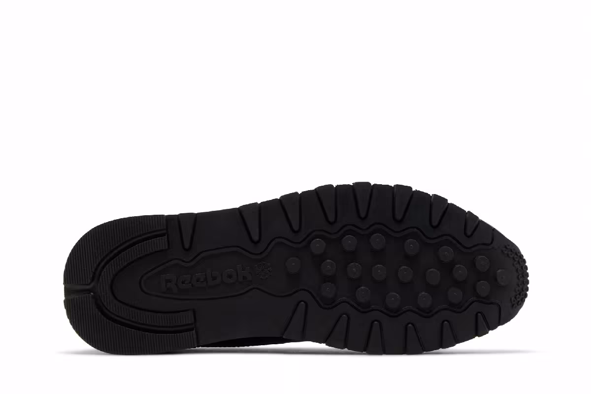 Reebok Classic Leather Big Kid Triple Black, view 5