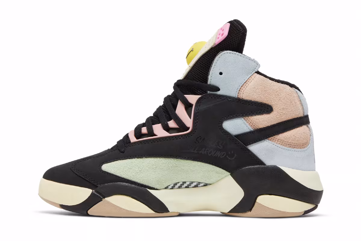 Smiley x Reebok Shaq Attaq 50th Anniversary, view 4