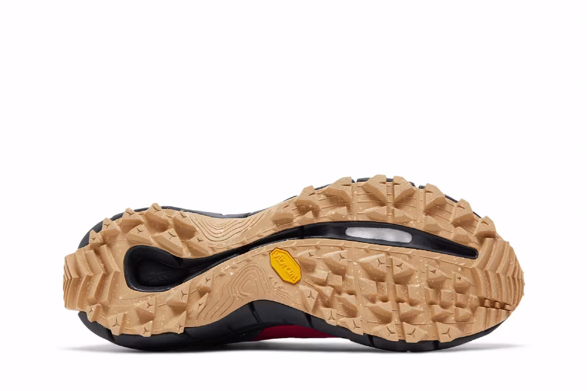 Flintstones Meet Jetsons x Reebok Zig Kinetica 2 Edge Pursuit Pink, view 5
