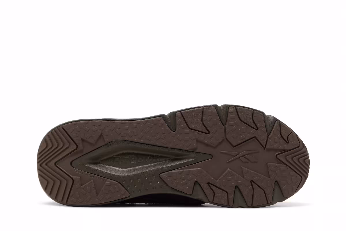 Street Fighter x Reebok FuryLite 95 Akuma, view 5