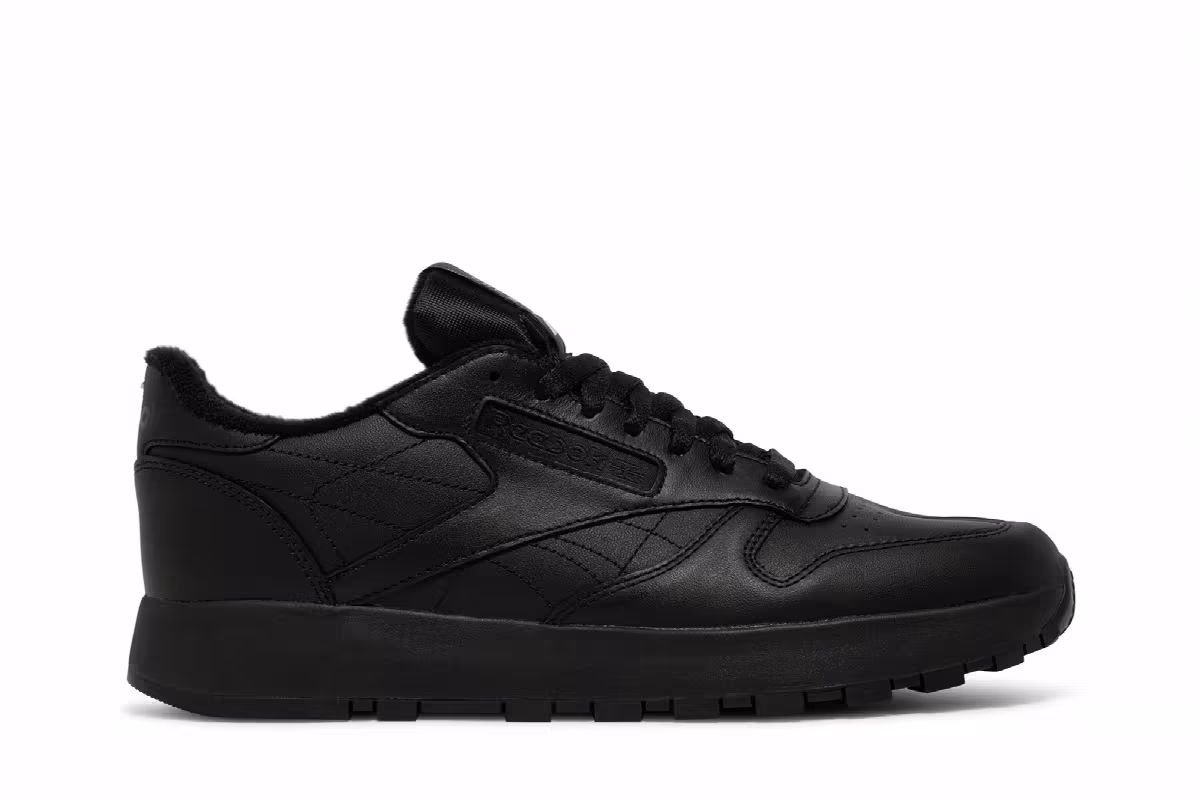 Maison Margiela x Reebok Classic Leather Tabi Black, view 2