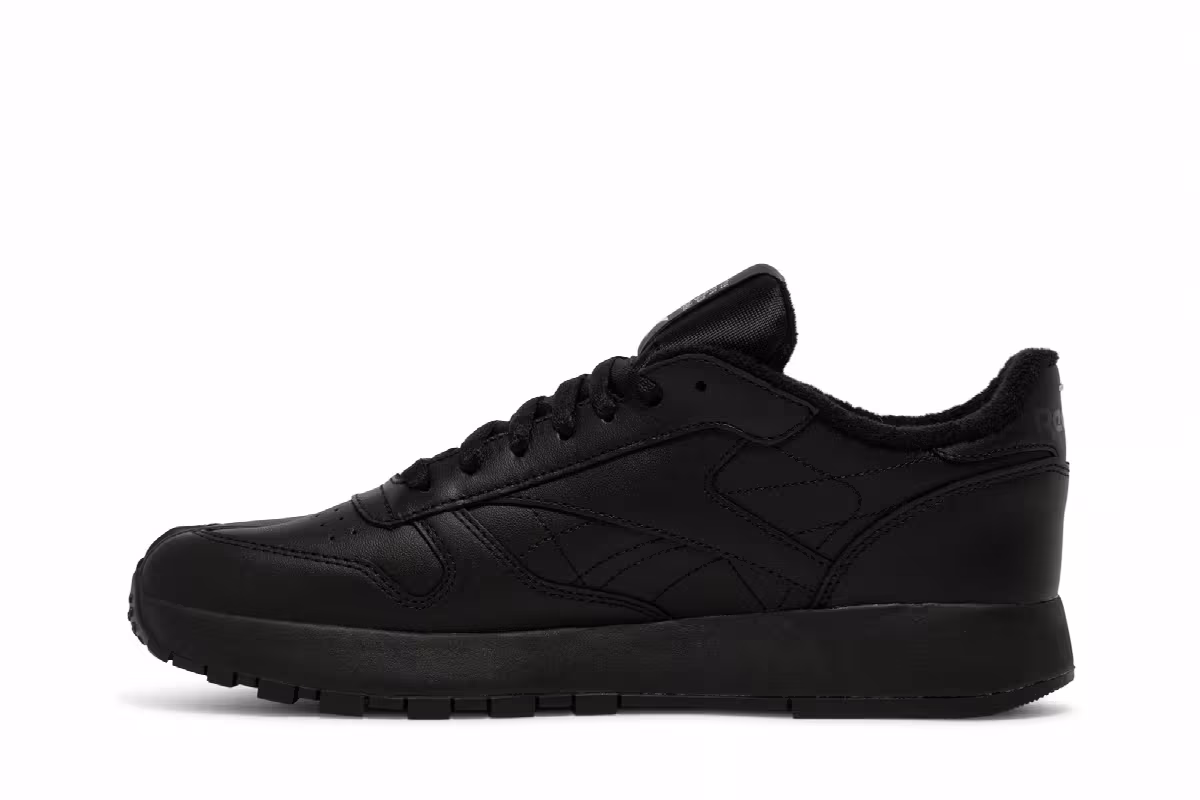 Maison Margiela x Reebok Classic Leather Tabi Black, view 4
