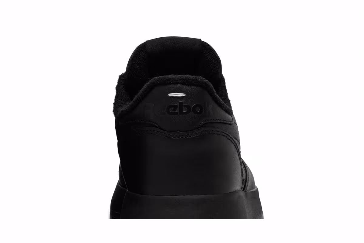 Maison Margiela x Reebok Classic Leather Tabi Black, view 8
