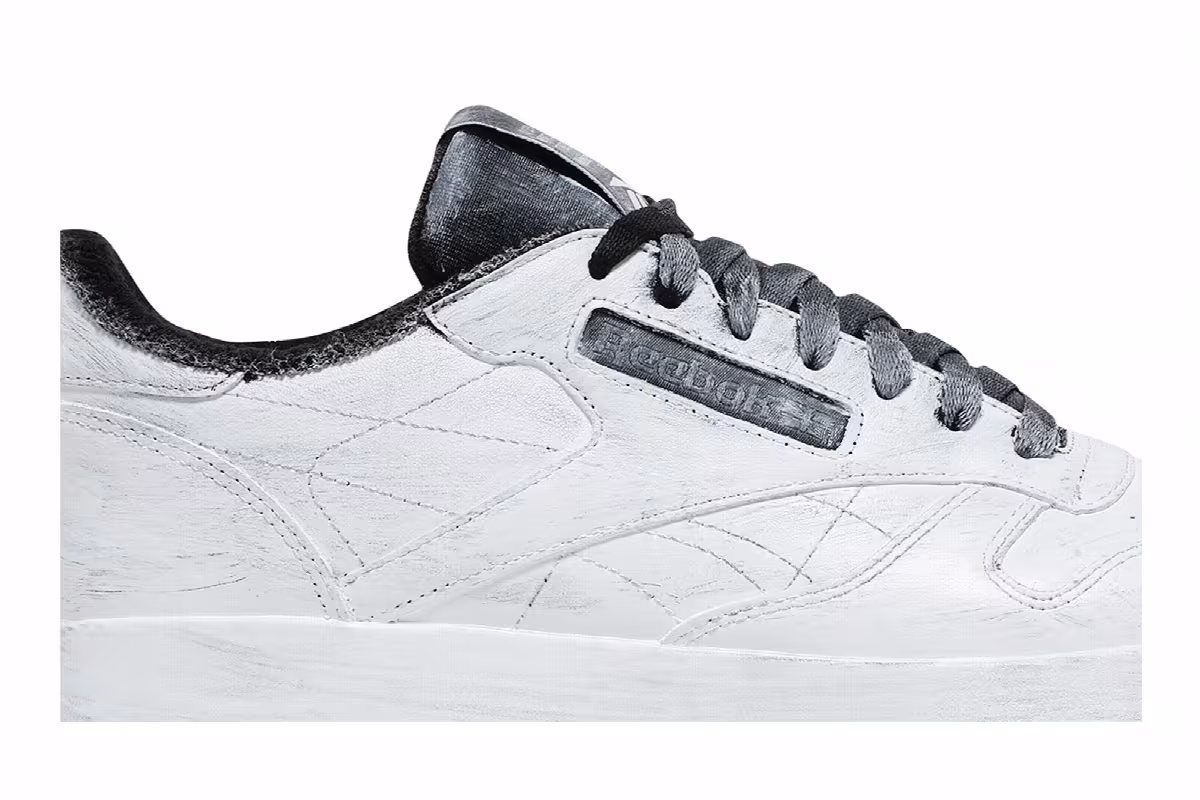 Maison Margiela x Reebok Classic Leather Tabi Whiteout, view 3