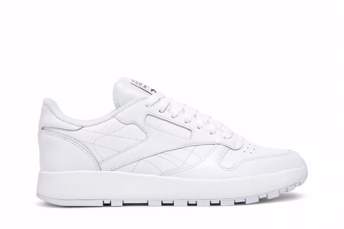 Maison Margiela x Reebok Classic Leather Tabi White, view 2