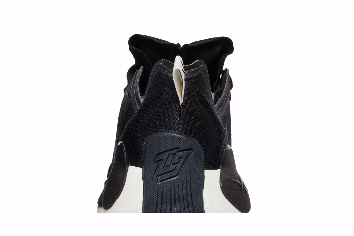 Reebok Zig Kinetica 2 Grow Night Black, view 8