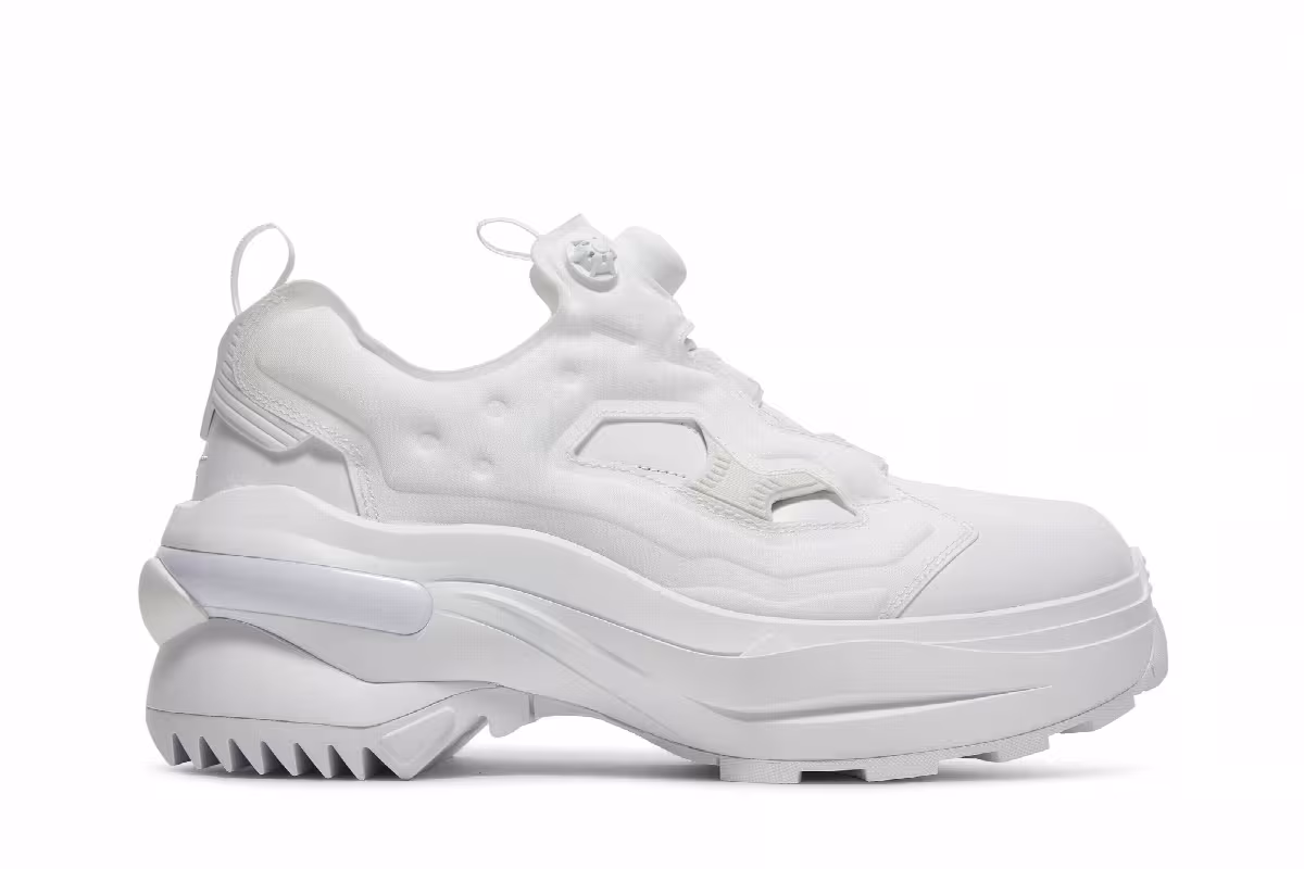 Maison Margiela x Reebok Tabi InstaPump Fury Oxford White Porcelain, view 2