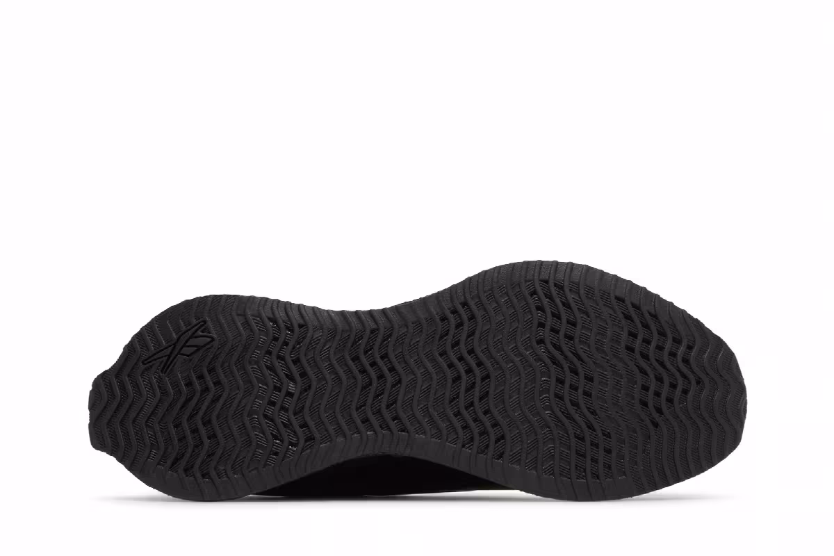 Reebok Zig Dynamica 2 Triple Black, view 5