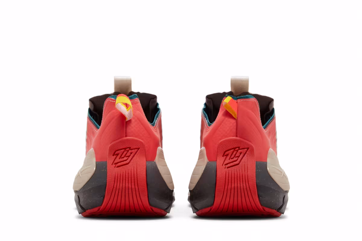 Jurassic Park x Reebok Zig Devil Kinetica Jeep, view 7