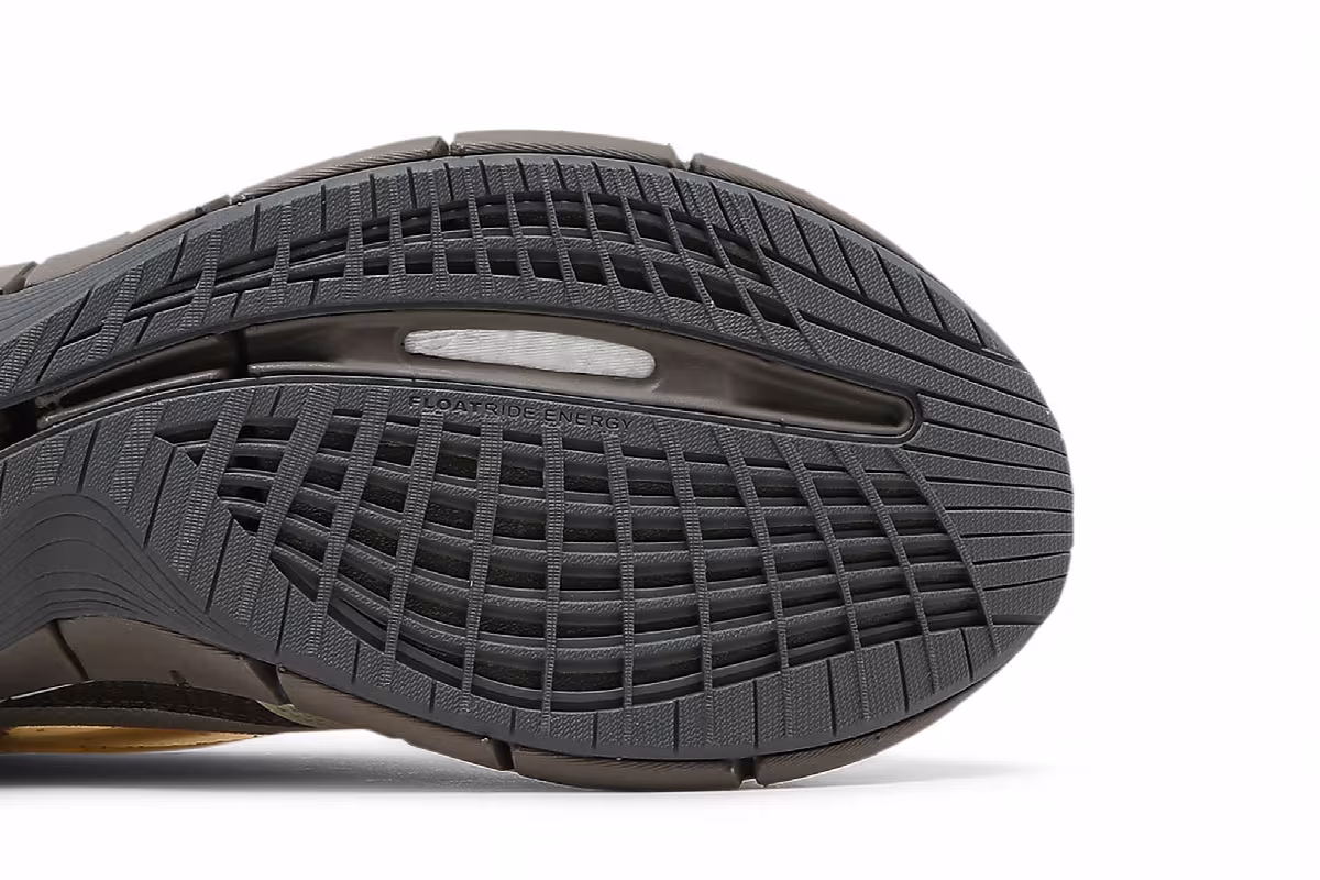 Cottweiler x Reebok Zig 3D Storm Hydro Alabaster, view 6