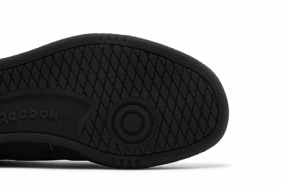 Très Rasché x Reebok Club C 85 MU Triple Black, view 6
