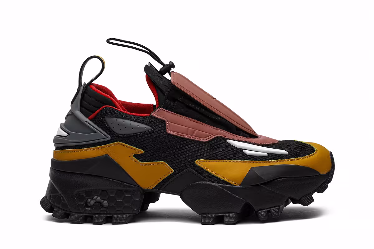 Pyer Moss x Reebok Trail Fury Schwarz, view 2