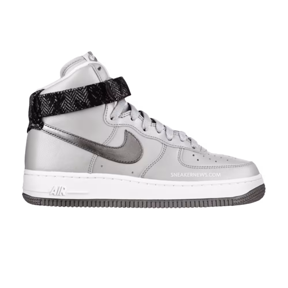 Nike Women's Air Force 1 High Matte Silver