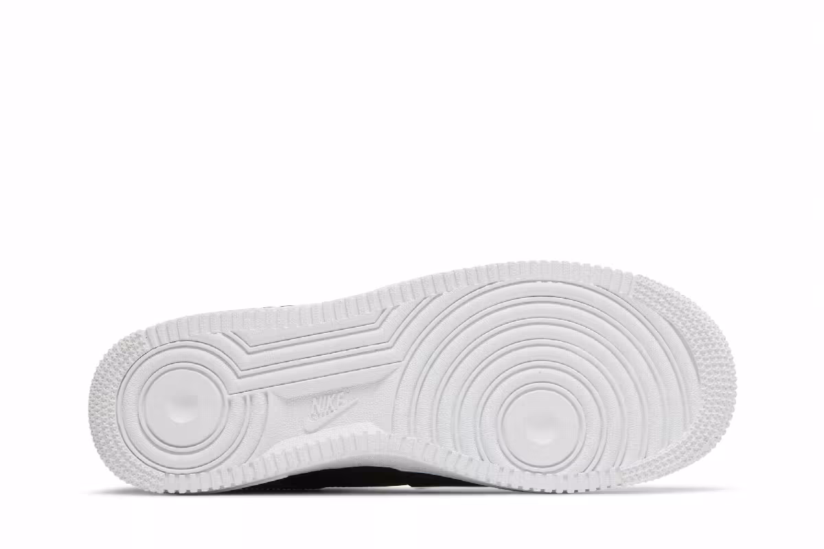 Nike Women's Air Force 1 Black White, view 5