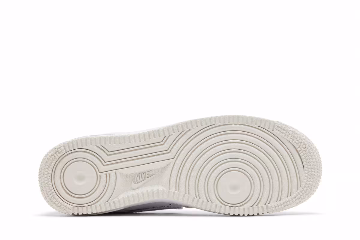 Nike Air Force 1 LV8 GS Since 1972, view 5
