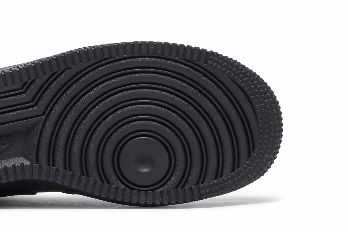 Nike Air Force 1 Mid LE GS Triple Black, view 6