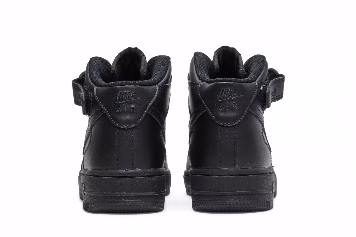 Nike Air Force 1 Mid LE GS Triple Black, view 7