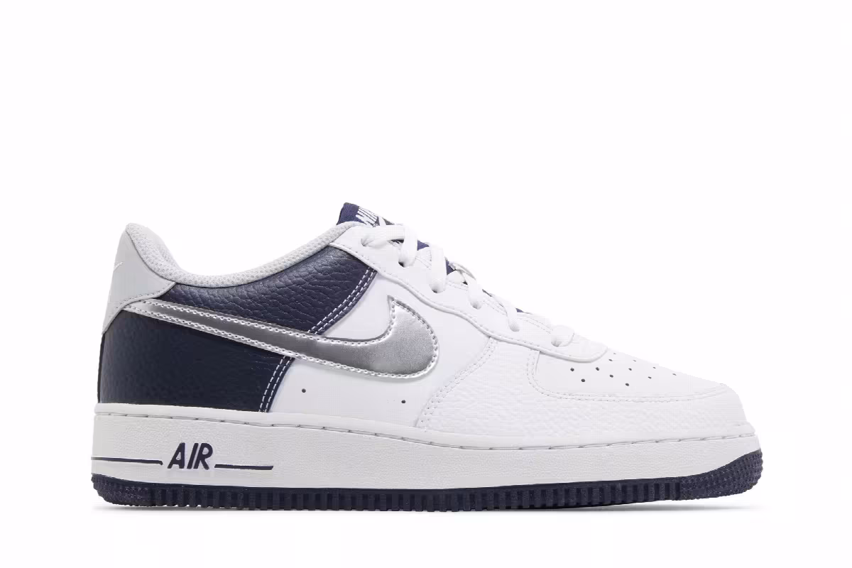 Nike Air Force 1 LV8 GS Dallas Cowboys, view 2