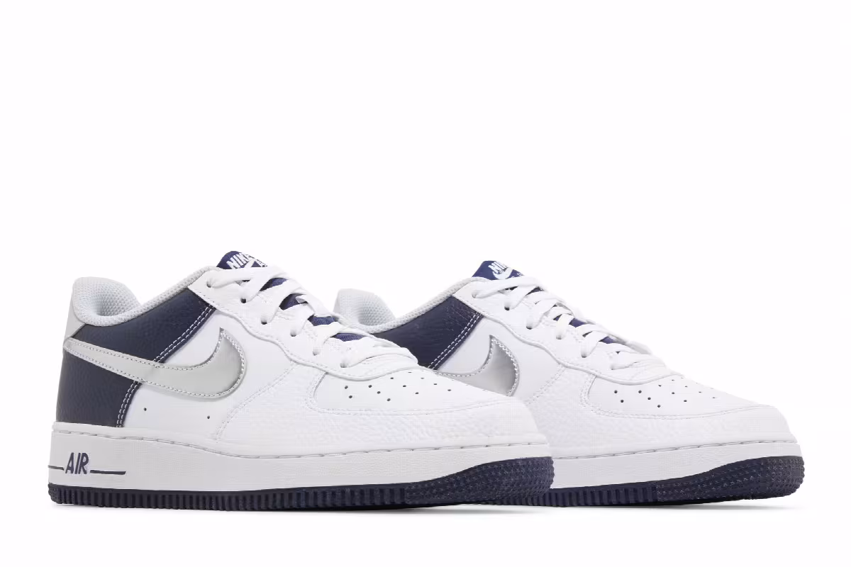 Nike Air Force 1 LV8 GS Dallas Cowboys, view 9
