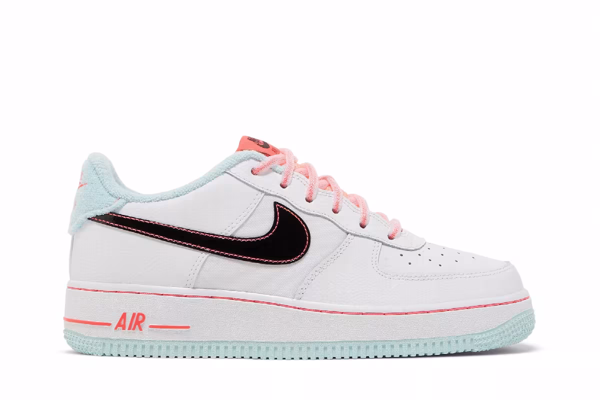 Nike Air Force 1 White Atomic Pink, view 2