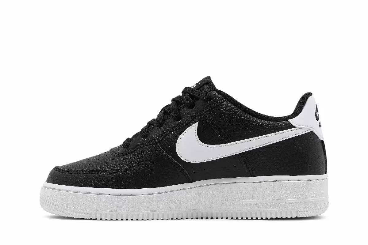 Nike Air Force 1 GS Black White, view 4