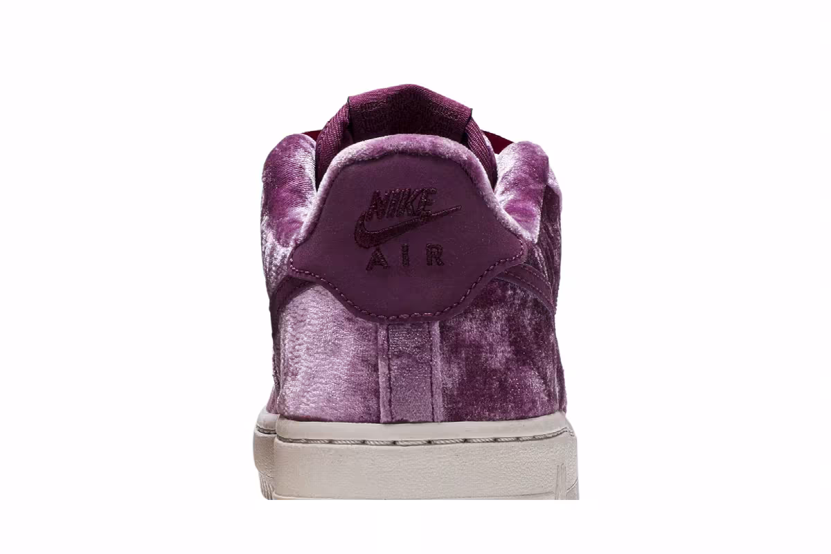 Nike Air Force 1 LV8 GS Dark Sky Blue, view 8