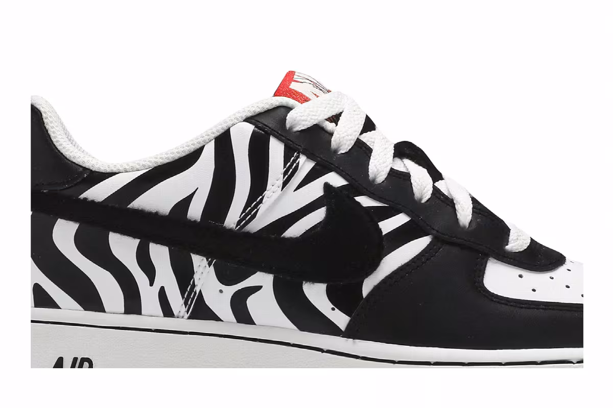 Nike Air Force 1 Low GS Zebra Print, view 3
