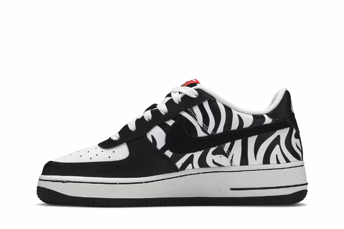 Nike Air Force 1 Low GS Zebra Print, view 4