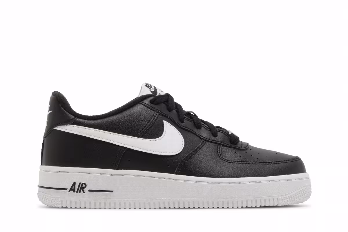 Nike Air Force 1 GS Black White, view 2