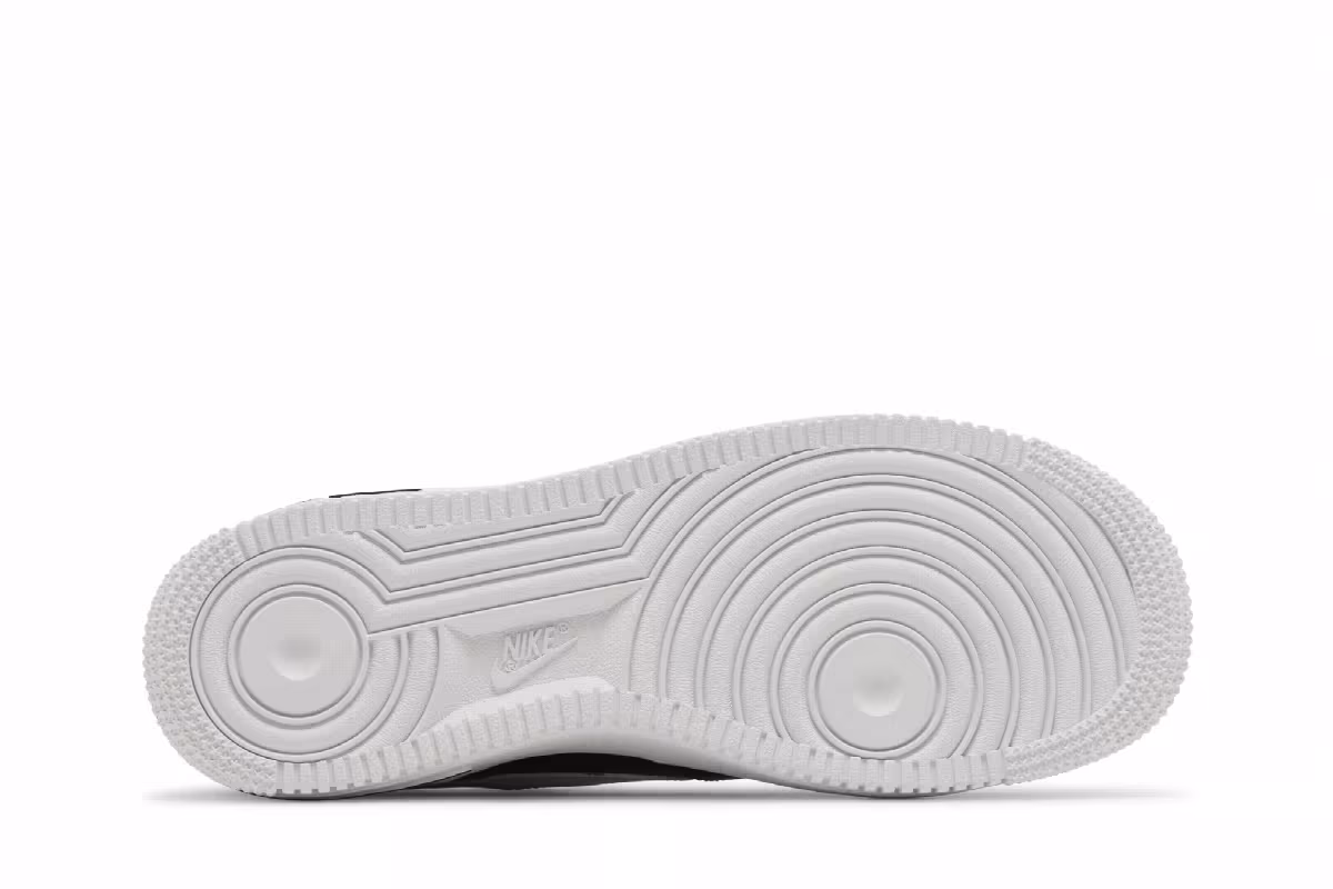 Nike Air Force 1 GS Black White, view 5