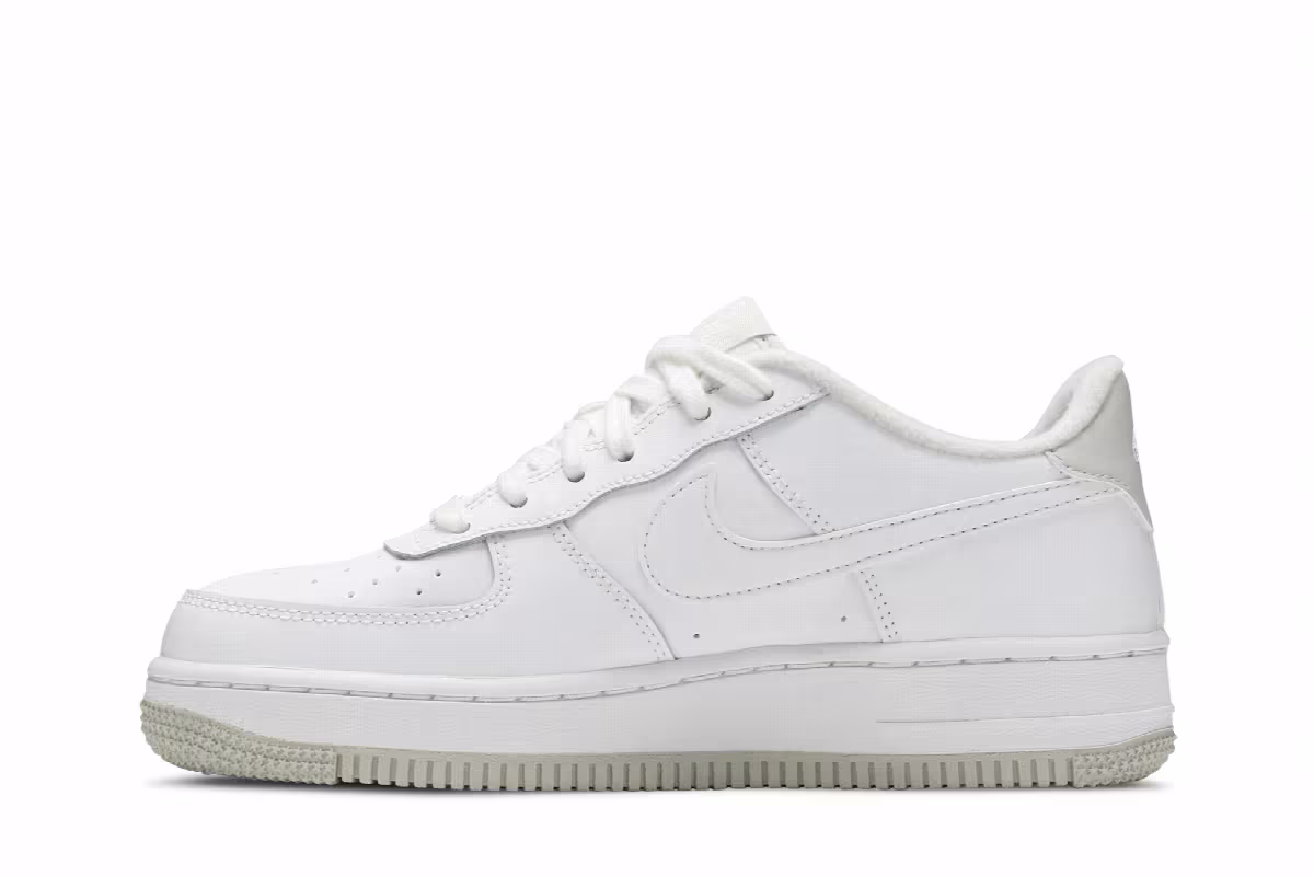 Nike Air Force 1 GS White Light Bone, view 4